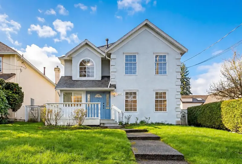 12724 28 AVENUE - photo 1 of 25