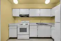 10580 HOLLY PARK LANE - thumbnail 6