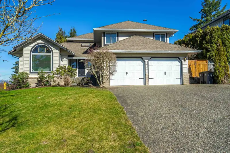 18007 64A AVENUE - photo 1 of 38
