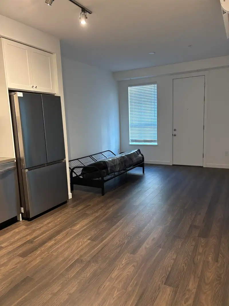114 15777 85 AVENUE - photo 3 of 10
