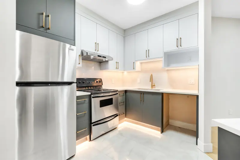 110 8139 121A STREET - photo 3 of 14