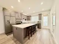 3 19239 70 AVENUE - thumbnail 1