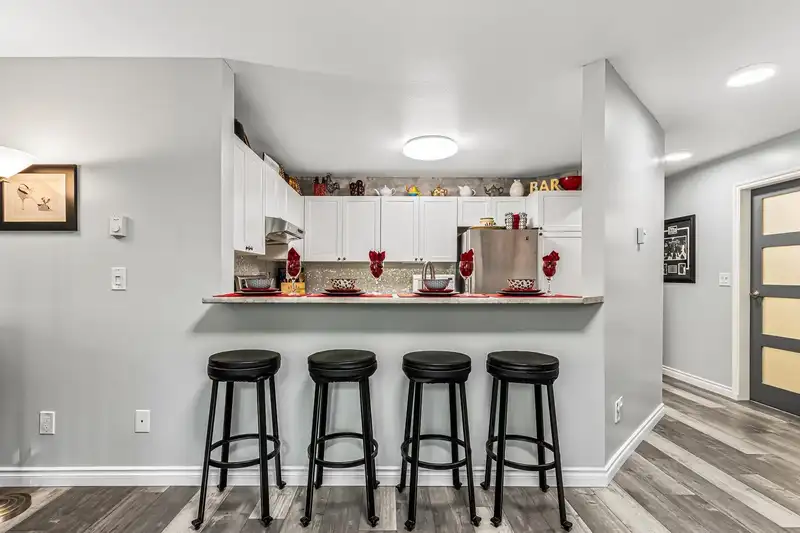 203 10743 139 STREET - photo 1 of 27