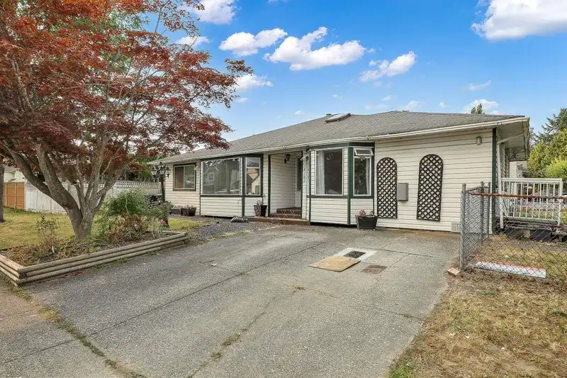 14187 66A AVENUE - photo 1 of 40