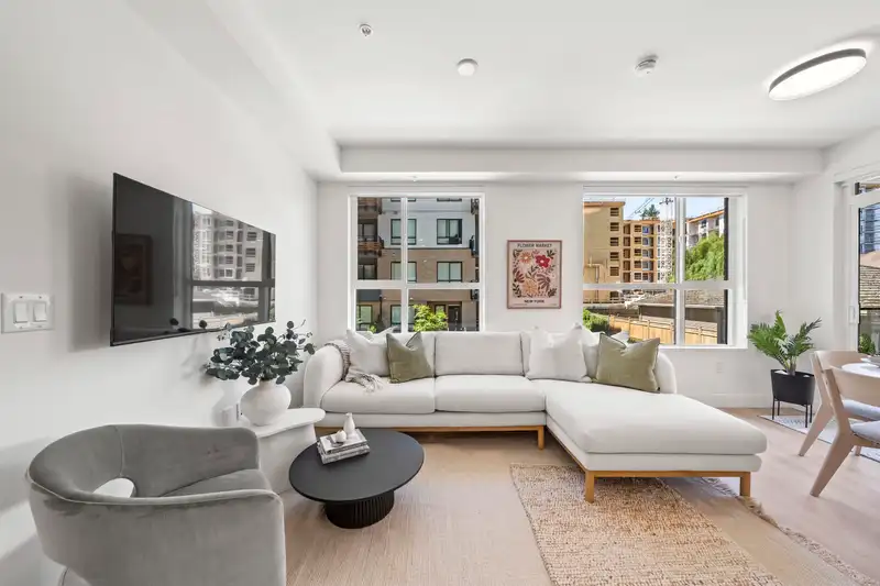 220 13455 94A AVENUE - photo 3 of 13
