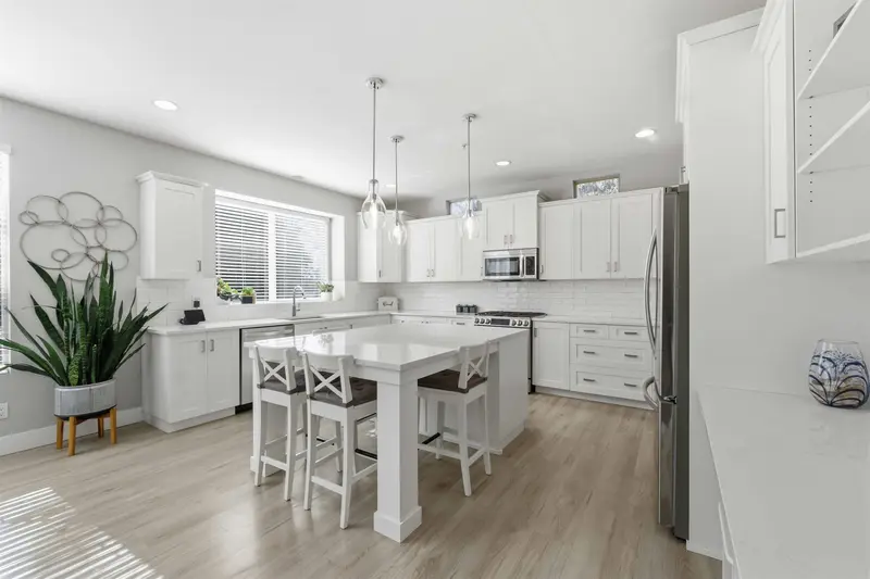 10651 KIMOLA WAY - photo 3 of 25