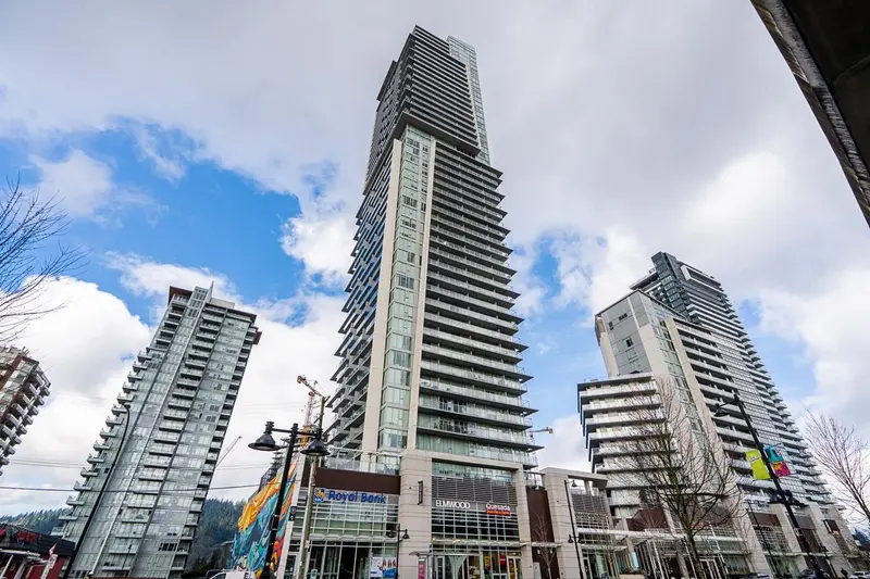 4802 567 CLARKE ROAD - photo 2 of 25