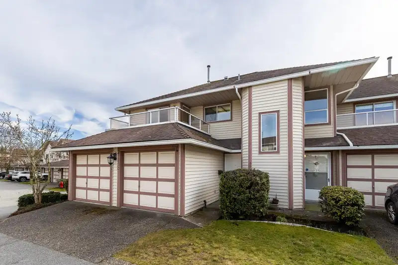 231 13725 72A AVENUE - photo 2 of 33
