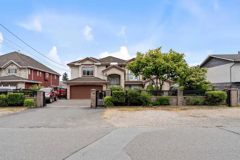 12257 97TH AVENUE - photo 3 of 40