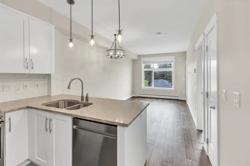 418 11077 RAVINE ROAD - photo 4 of 32