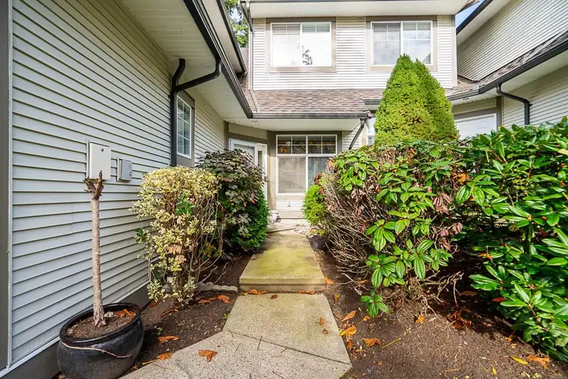 43 5811 122 STREET - photo 2 of 36
