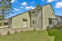 7390 129 STREET - thumbnail 2