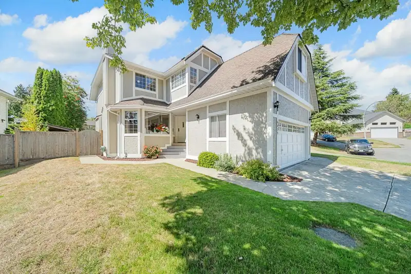 6039 191A STREET - photo 1 of 40