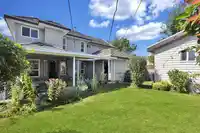 9086 137A STREET - thumbnail 40