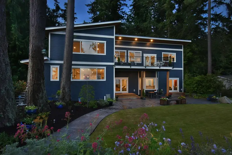 1590 OCEAN BEACH ESPLANADE - photo 1 of 25