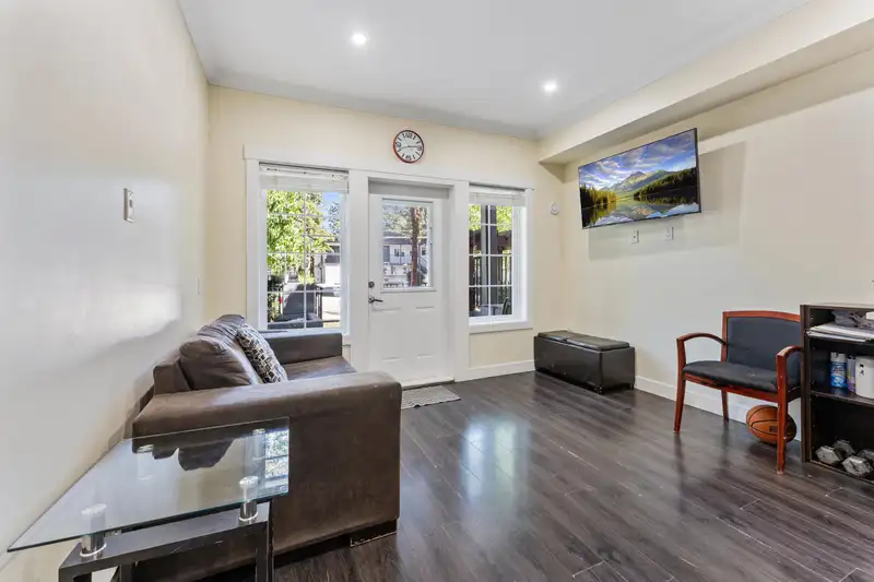 34 7247 140 STREET - photo 4 of 20