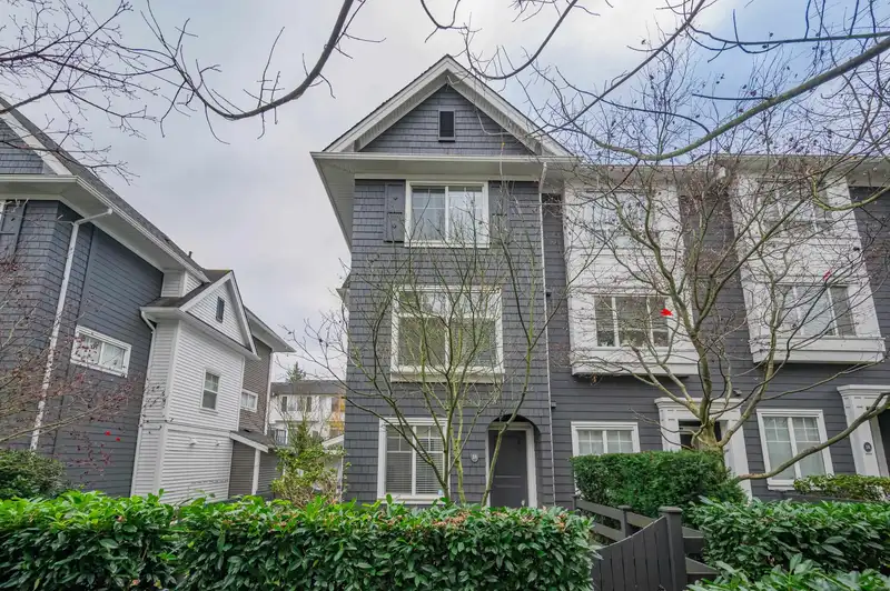 18 14955 60 AVENUE - photo 2 of 28