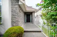 16995 104A AVENUE - thumbnail 4