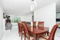 5884 184 STREET - thumbnail 5