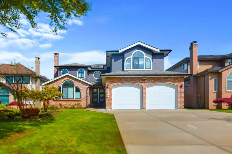 6704 123A STREET - photo 1 of 33
