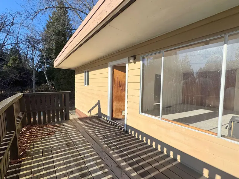 764 HILLCREST ROAD - photo 3 of 20