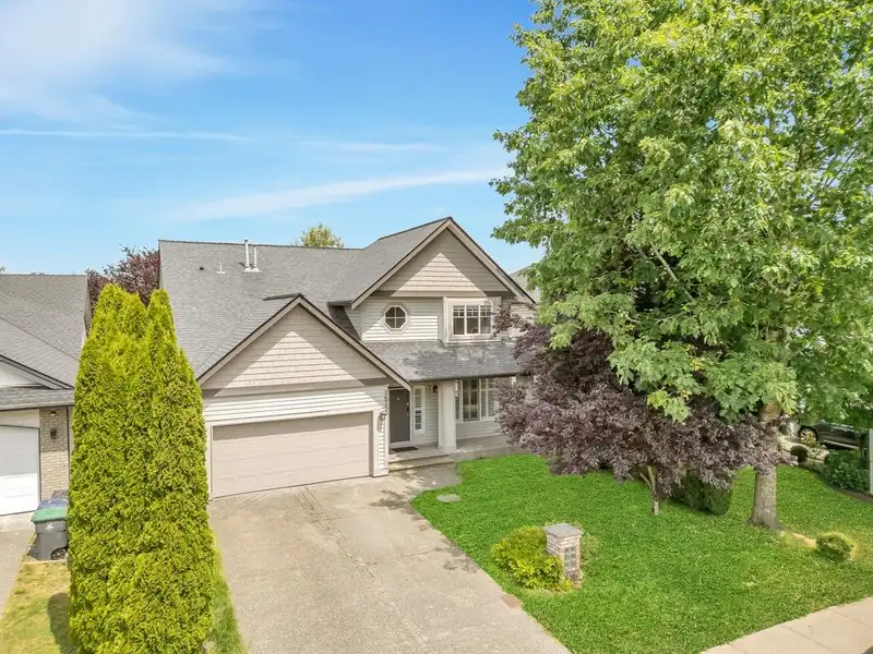 16753 84 AVENUE - photo 1 of 39
