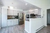 6072 BROOKS CRESCENT - thumbnail 9