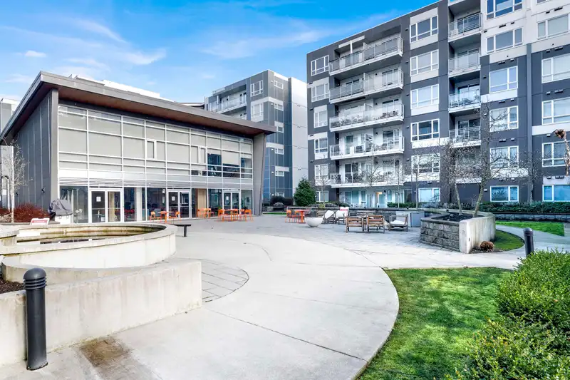 205 13963 105 BOULEVARD - photo 1 of 40