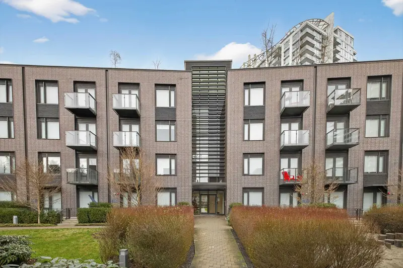 408 5681 BIRNEY AVENUE - photo 3 of 22