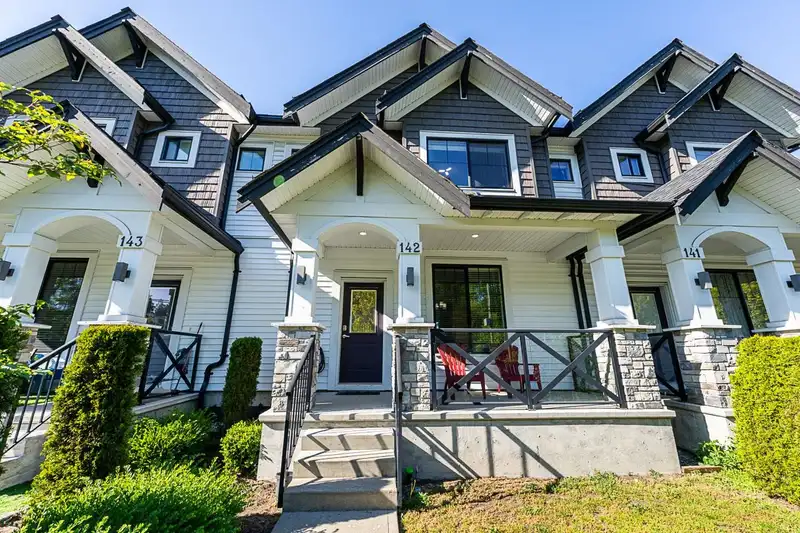 142 6030 142 STREET - photo 1 of 36