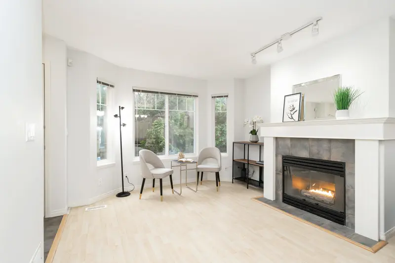 34 8888 151 STREET - photo 3 of 25