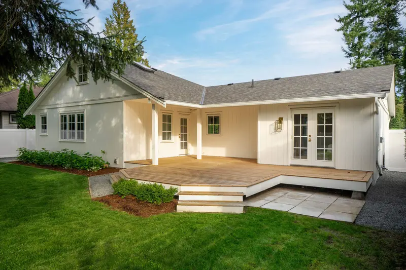 8883 HUDSON BAY STREET - photo 3 of 25