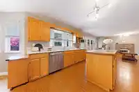 10853 162B STREET - thumbnail 7