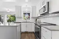 9271 156A STREET - thumbnail 11