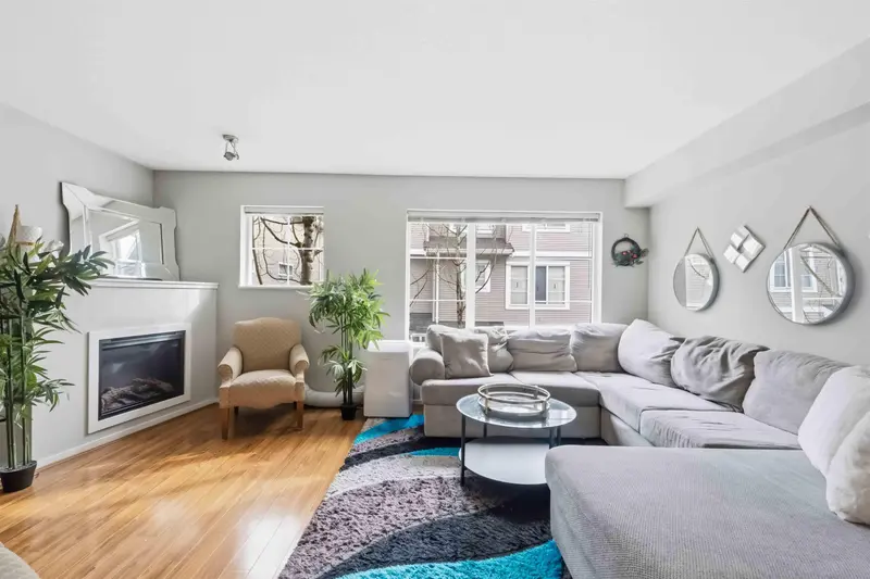 82 15155 62A AVENUE - photo 4 of 25