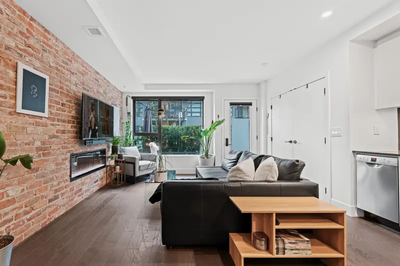 2726 SPRING STREET - photo 3 of 25