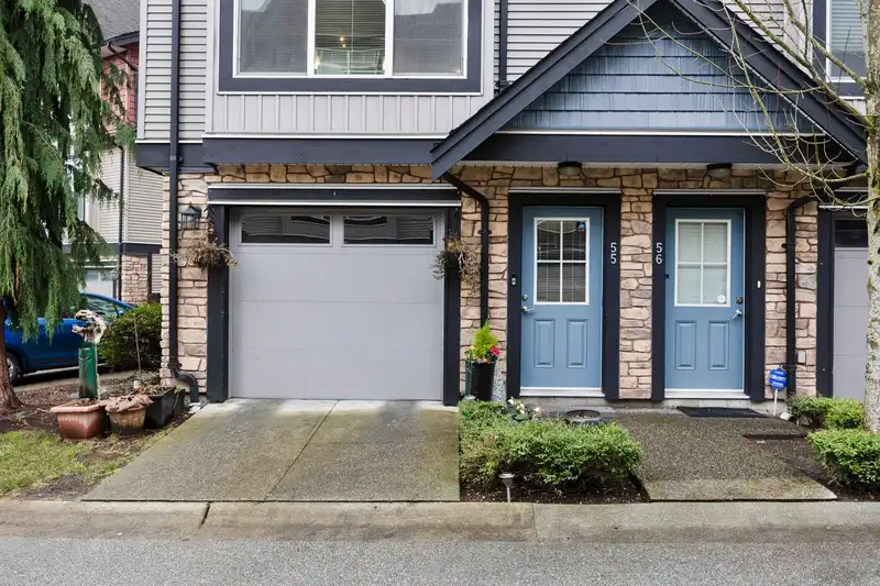55 6299 144 STREET - photo 2 of 40