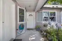 33 9088 HOLT ROAD - thumbnail 4