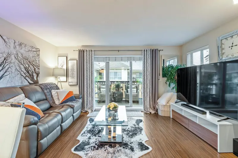 417 8915 202 STREET - photo 4 of 25