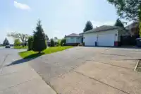16240 87 AVENUE - thumbnail 2