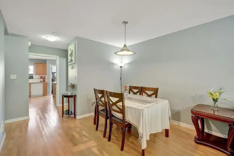 15 12738 66 AVENUE - photo 2 of 24