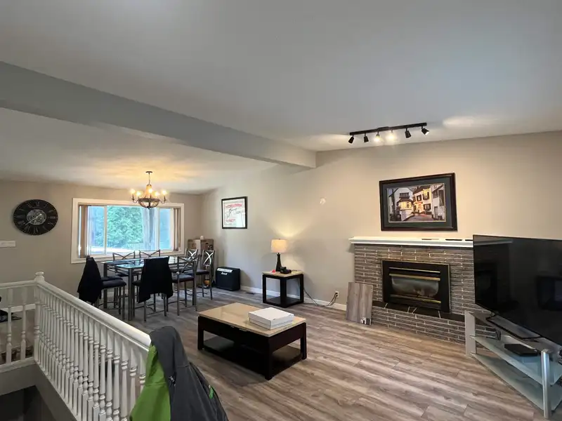 11380 LANSDOWNE DRIVE - photo 2 of 39