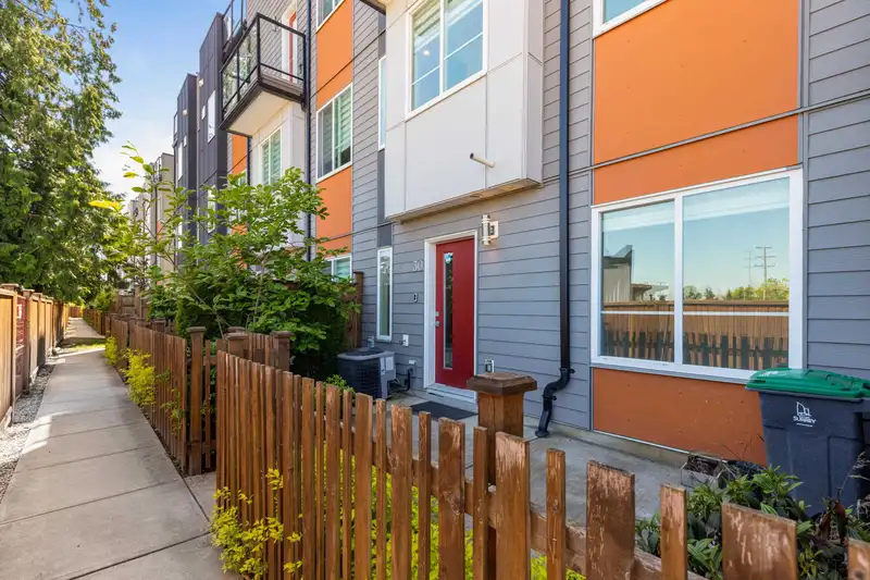 30 8140 166 STREET - photo 2 of 39