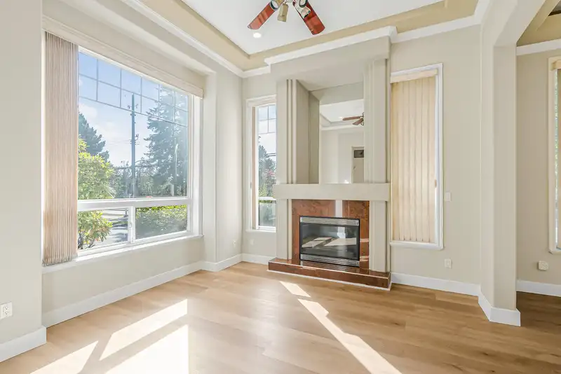 14405 89A AVENUE - photo 3 of 40