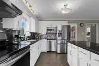 19103 SUNDALE CLOSE - thumbnail 10