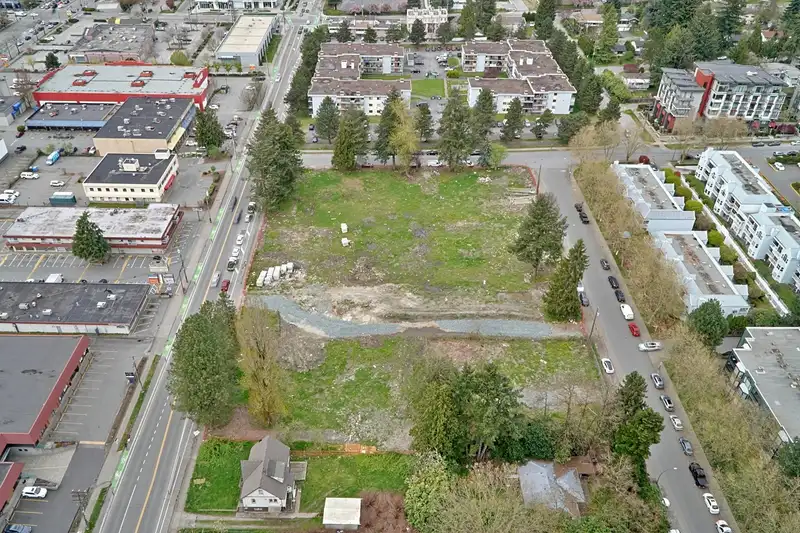 13691 100 AVENUE - photo 3 of 4