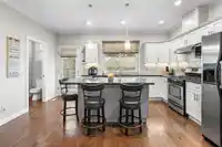 7015 179A STREET - thumbnail 2