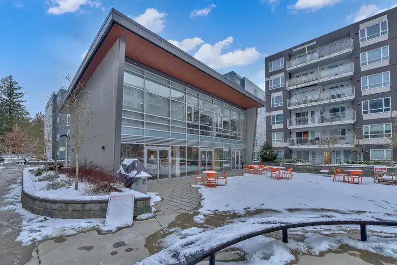 216 13963 105 BOULEVARD - photo 4 of 40