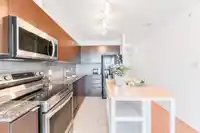 1009 13618 100 AVENUE - thumbnail 4