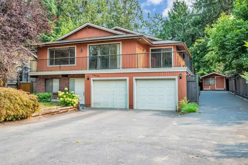 14654 102 AVENUE - photo 1 of 33